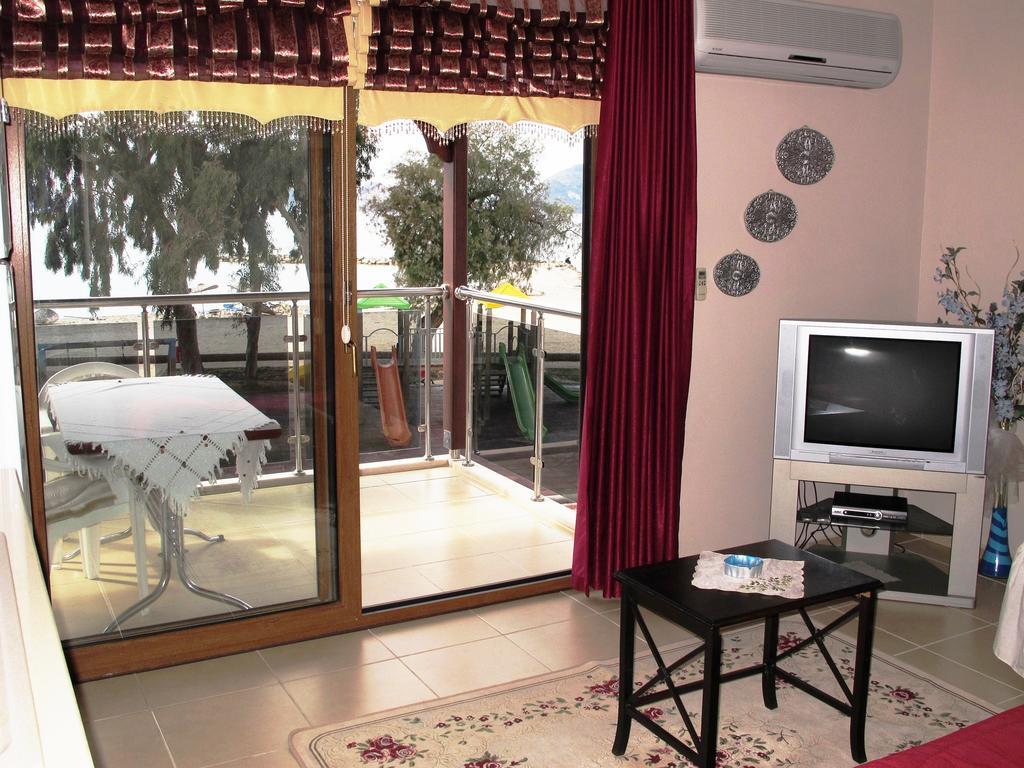 Sunset Beach Apartments Turgutreis Rom bilde